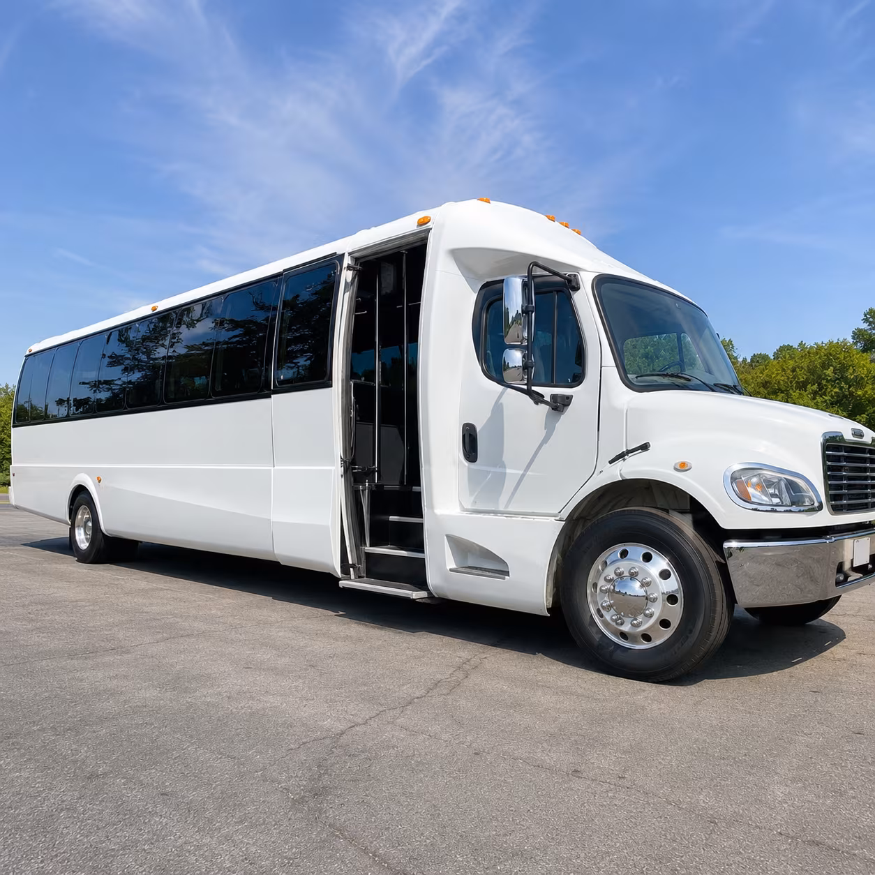 bridal party minibus rentals on your newport beach wedding morning