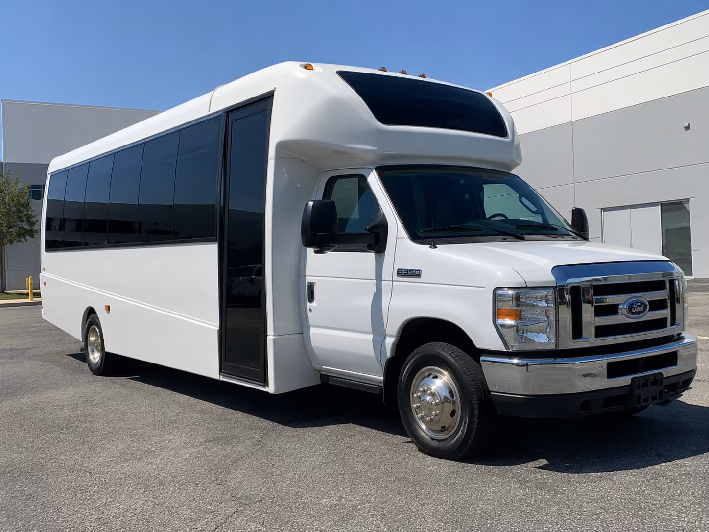 corporate event and conference buses for newport beach groups